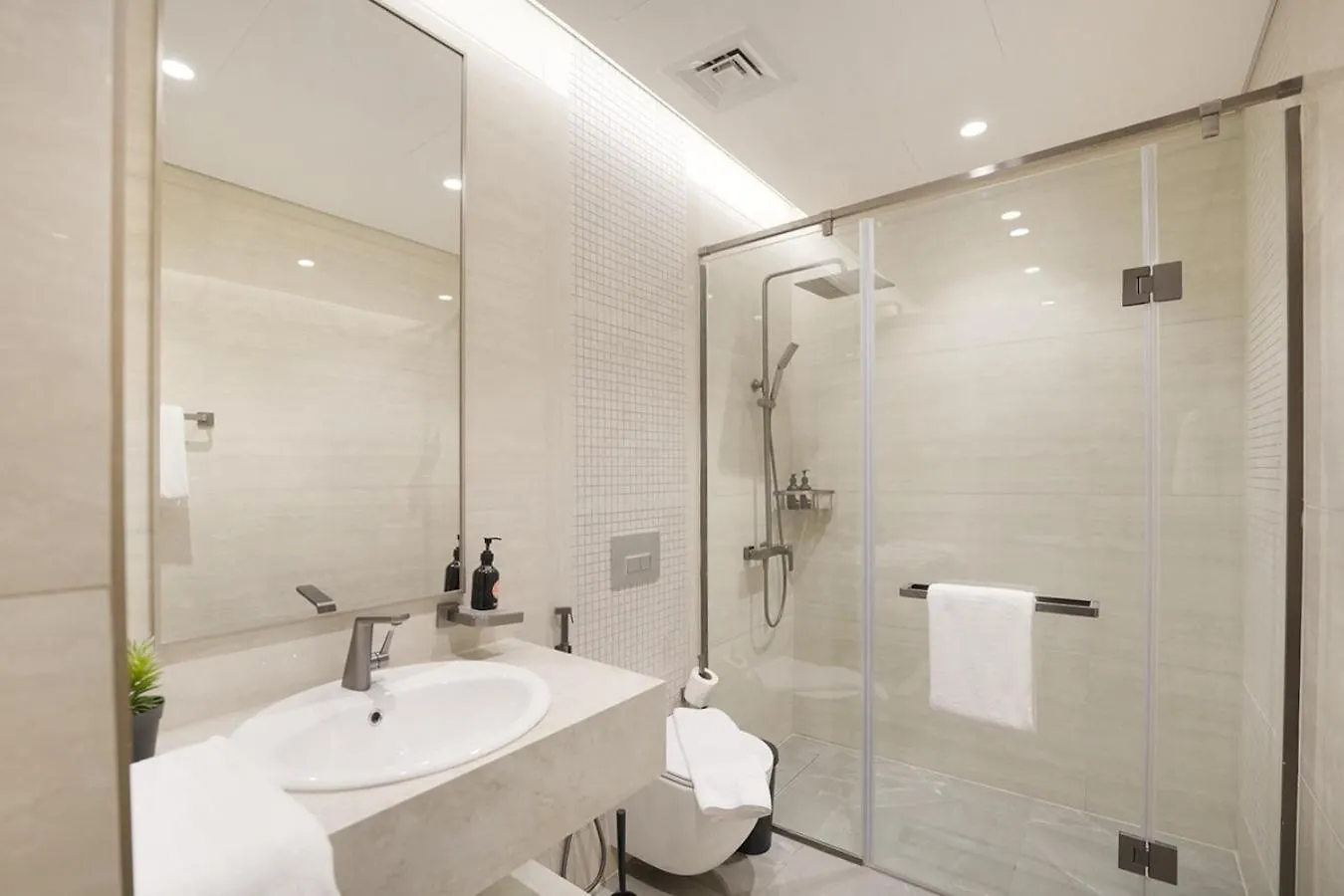 Easygo- Luxury 1Br With Burj Khalifa View And Lavish Amenities Apartment Dubai